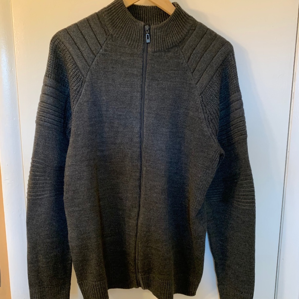 Men's Charcoal Zip-Front Sweater (Studio 84)